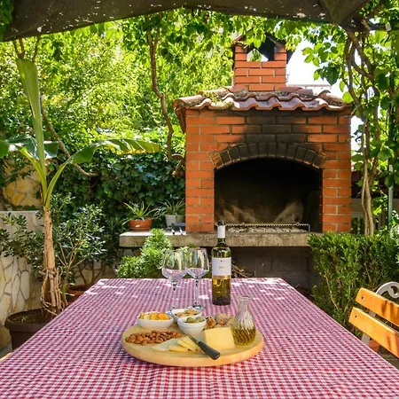 Kasalo Guest house 3*