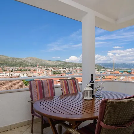 Guest house Kasalo Trogir