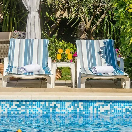 Kasalo Guest house