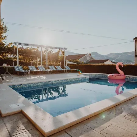 Kasalo 3* Trogir