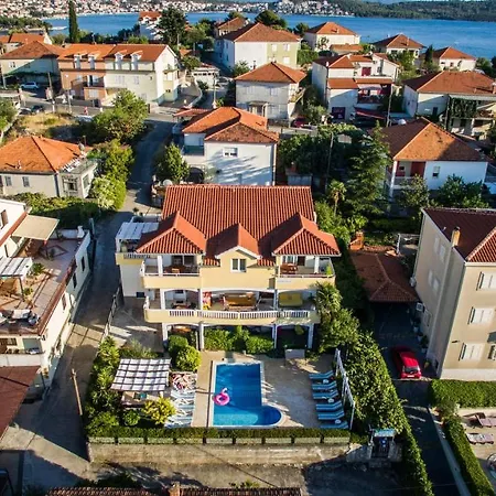 Kasalo Guest house 3*